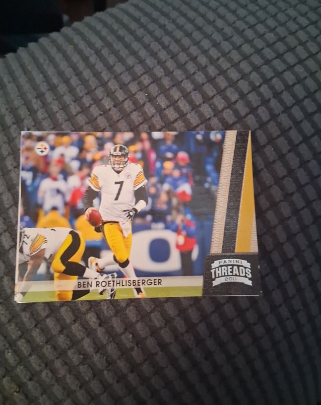 2011 Panini Threads #115 Ben Roethlisberger — front