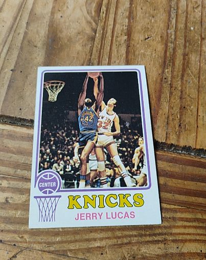 1973-74 Topps #125 Jerry Lucas — front