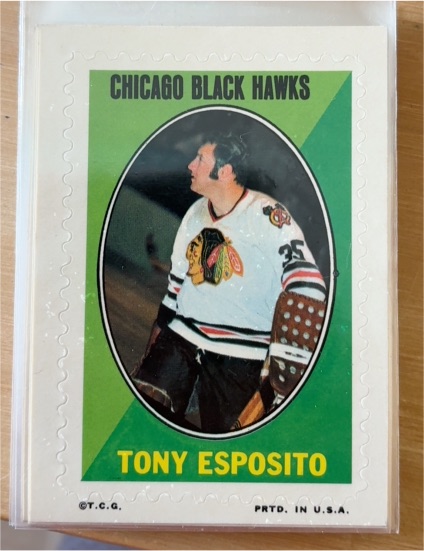 1970-71 Topps/OPC Sticker Stamps #7 Tony Esposito — front