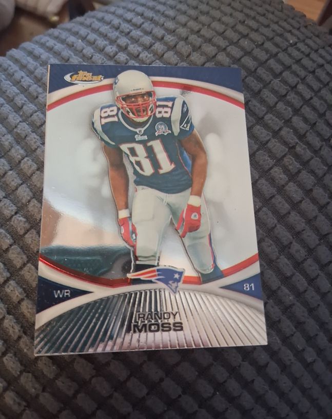 2010 Topps Finest #81 Randy Moss — front
