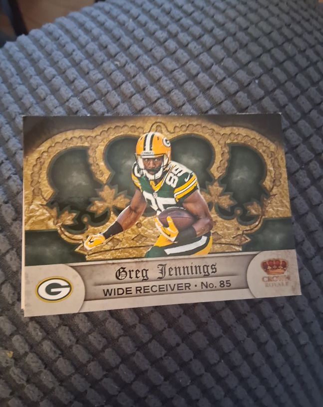 2012 Panini Crown Royale #85 Greg Jennings — front