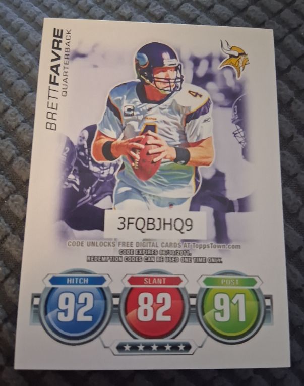 2010 Topps Attax Code Cards #10 Brett Favre — front