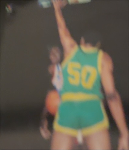 1992-93 Comic Images Harlem Globetrotters Courting Success #10 — front