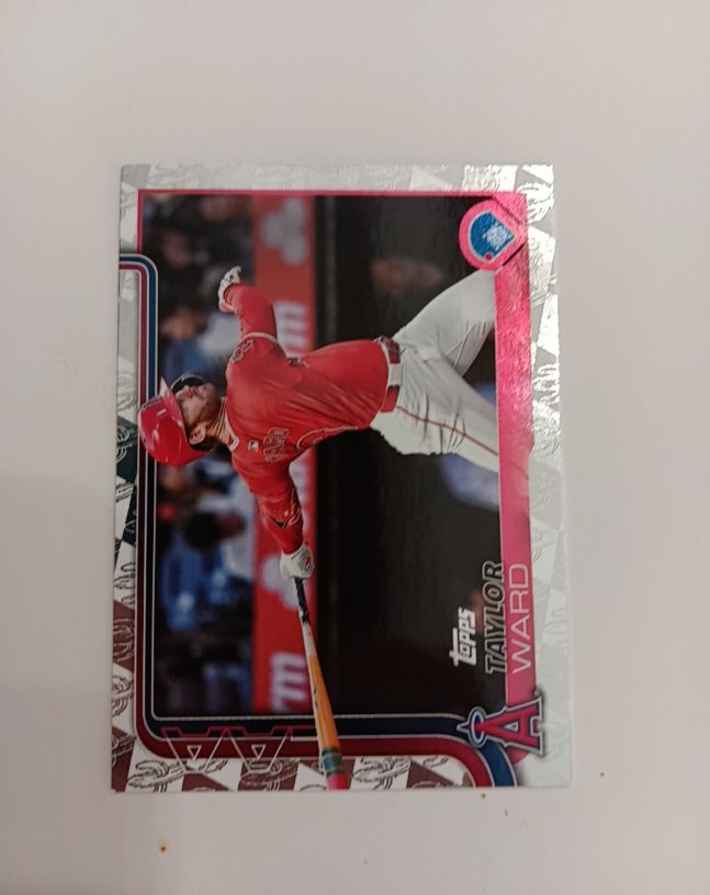 2025 Topps Series 1 #209 Taylor Ward — front