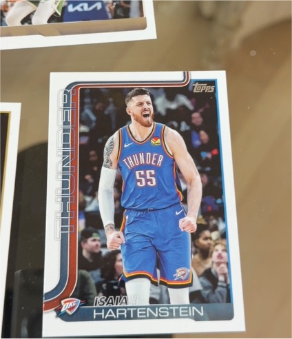 2025-26 Topps #120 Isaiah Hartenstein — front