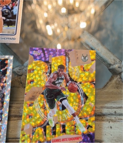 2024 Topps Big Day Giannis Antetokounmpo — front