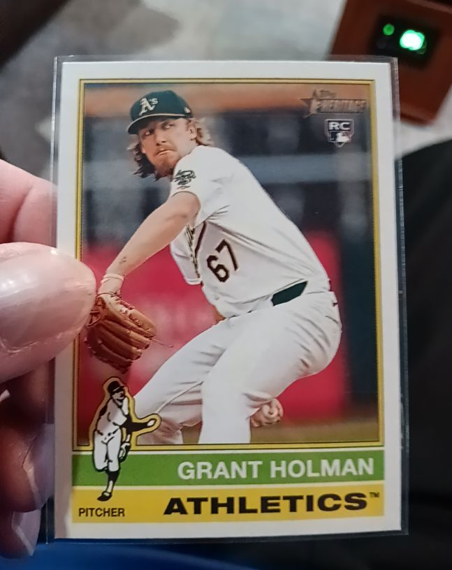 2025 Topps Heritage #40 Grant Holman — front