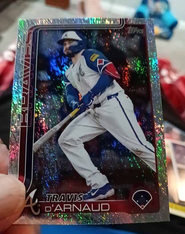 2025 Topps Sand Glitter Travis d'Arnaud Atlanta Braves — front