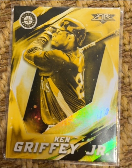 2017 Topps Fire #83 Ken Griffey Jr. — front