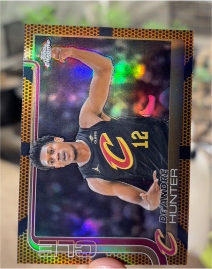 2025-26 Topps Chrome #73 De'Andre Hunter — front