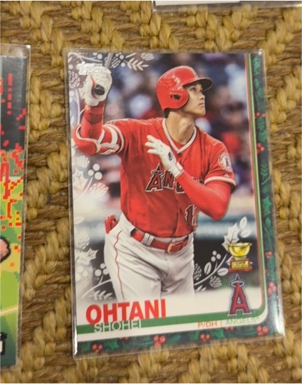 2019 Topps Holiday #HW16 Shohei Ohtani — front