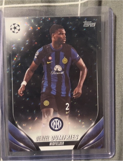 2023-24 Topps UEFA Club Competitions #9 Denzel Dumfries — front