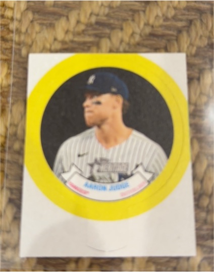 2022 Topps Heritage #7 Aaron Judge — front