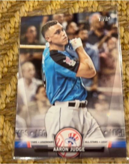 2018 Topps Update #S-18 Aaron Judge Salute — front