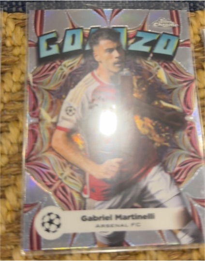 2023-24 Topps Chrome UEFA Soccer Golazo #GL-11 Gabriel Martinelli — front