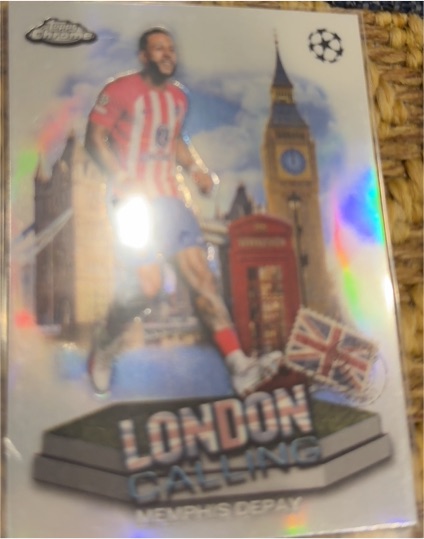 2023-24 Topps Chrome UEFA Club Competitions #LC-2 Memphis Depay London Calling — front