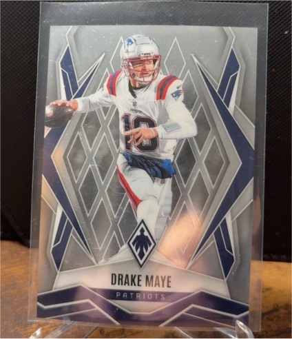 2025 Panini Phoenix #111 Drake Maye — front