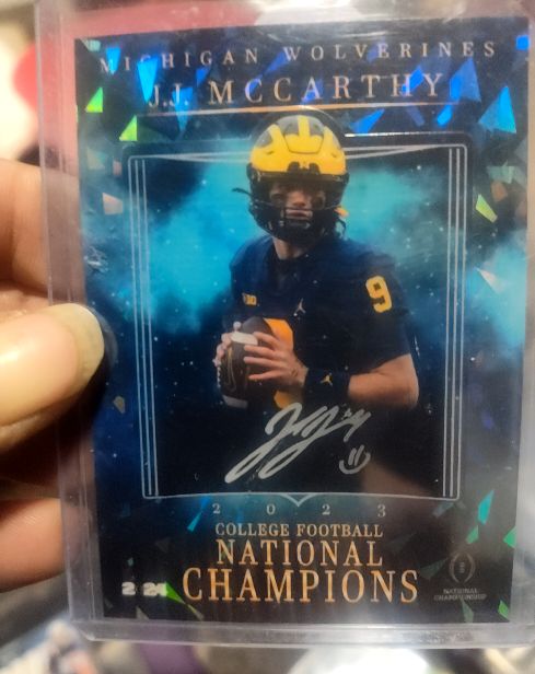 2023 Leaf National Champions J.J. McCarthy — front
