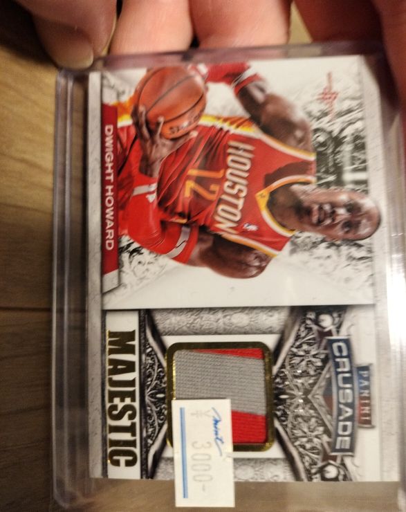 2013-14 Panini Crusade Majestic Memorabilia Dwight Howard — front