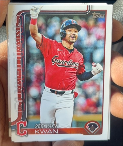 2025 Topps Series 2 #682 Steven Kwan — front