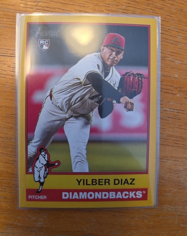 2025 Topps Heritage #372 Yilber Diaz — front