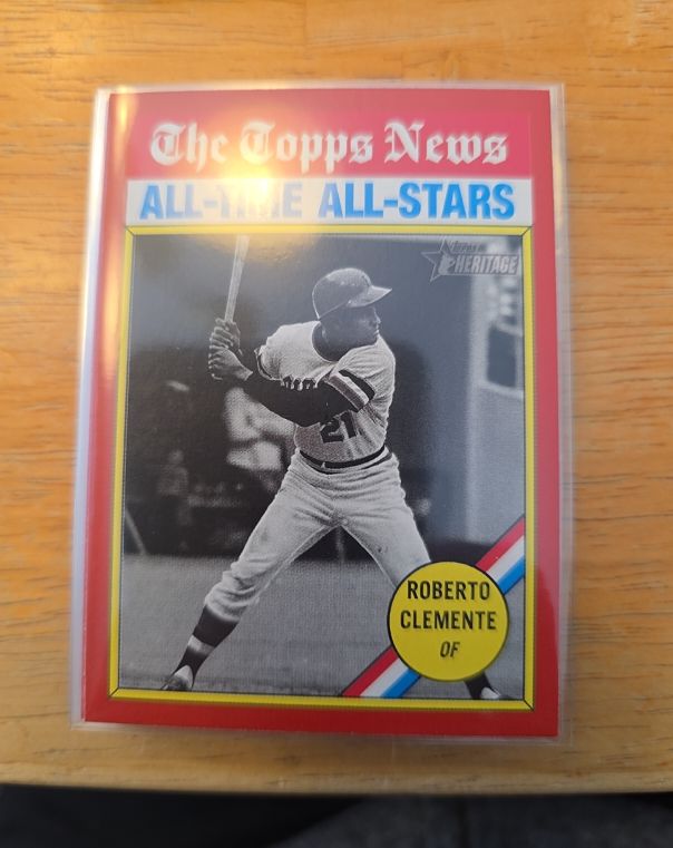 2025 Topps Heritage #345 Roberto Clemente — front