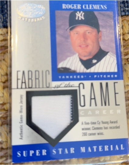 2001 Leaf Certified Materials Fabric of the Game #FG-118 Roger Clemens — front