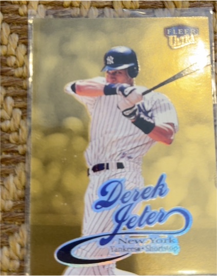 1999 Fleer Ultra Gold Medallion #30G Derek Jeter — front