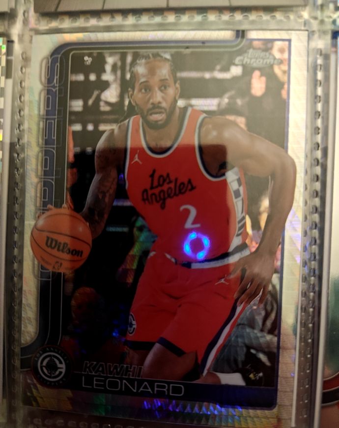 2025-26 Topps Chrome #44 Kawhi Leonard — front