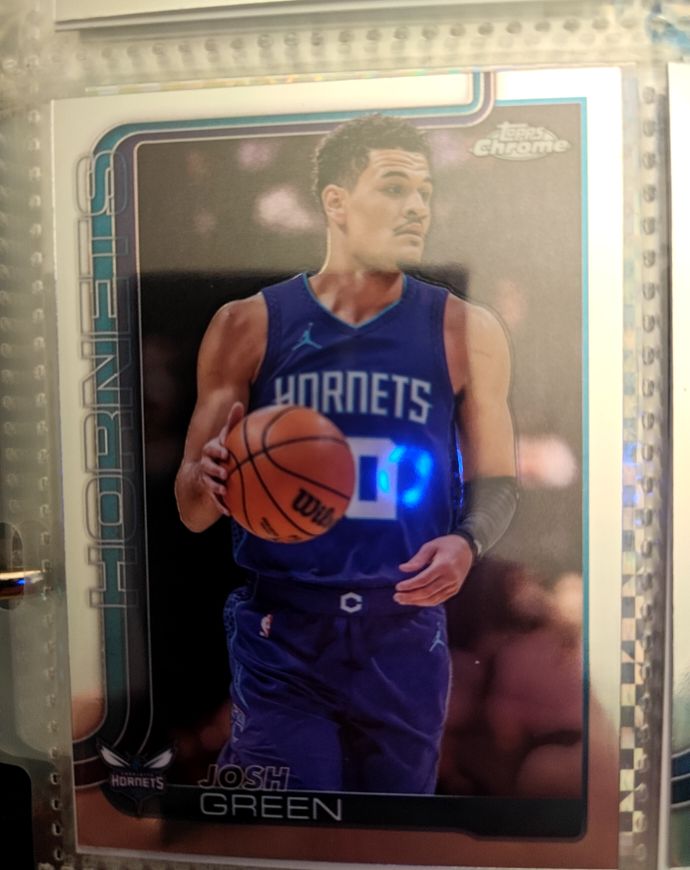 2025-26 Topps Chrome #47 Josh Green — front