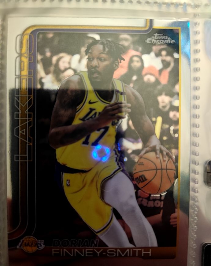 2025-26 Topps Chrome #192 Dorian Finney-Smith — front