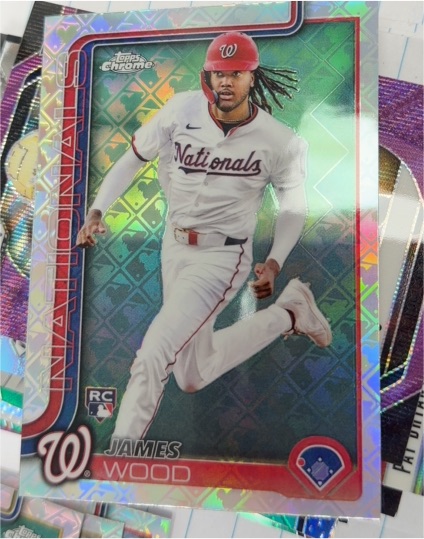 2025 Topps Chrome #132 James Wood — front