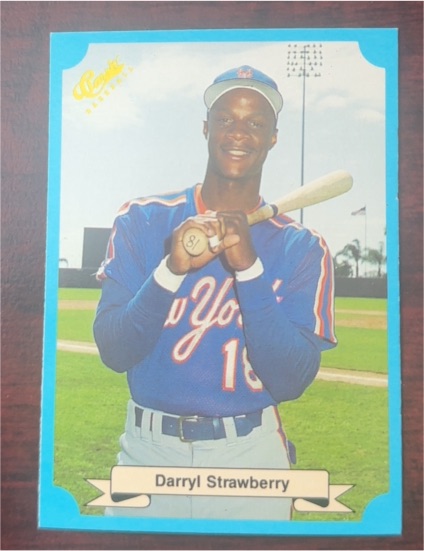 1988 Classic Blue #209 Darryl Strawberry — front