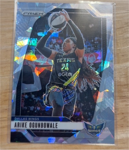 2024 Panini Prizm WNBA #28 Arike Ogunbowale — front