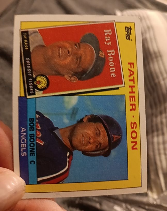 1985 Topps #133 Ray Boone / Bob Boone Father & Son — front