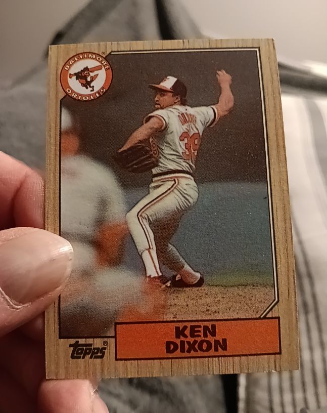 1987 Topps #528 Ken Dixon — front