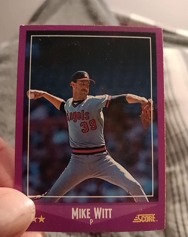1988 Score #81 Mike Witt — front