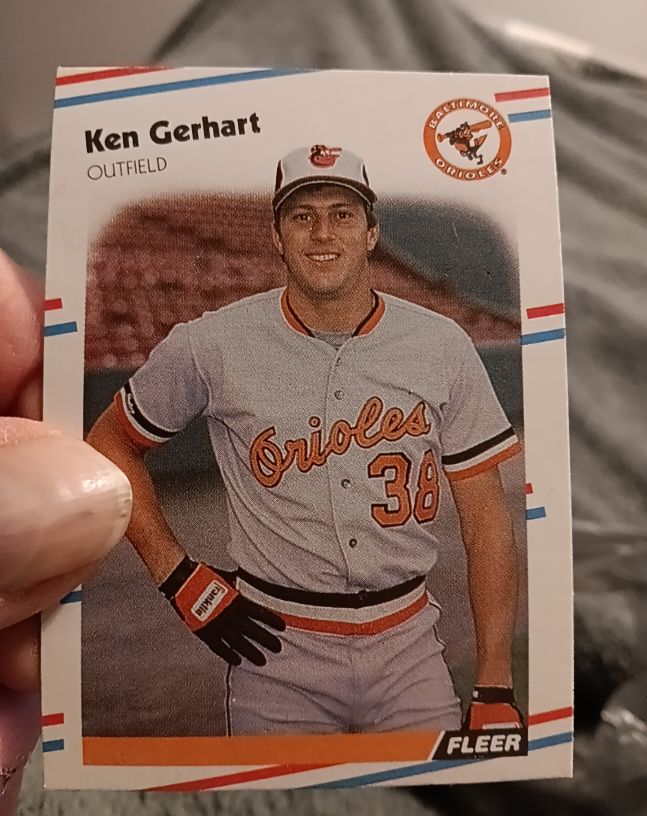 1988 Fleer #559 Ken Gerhart — front