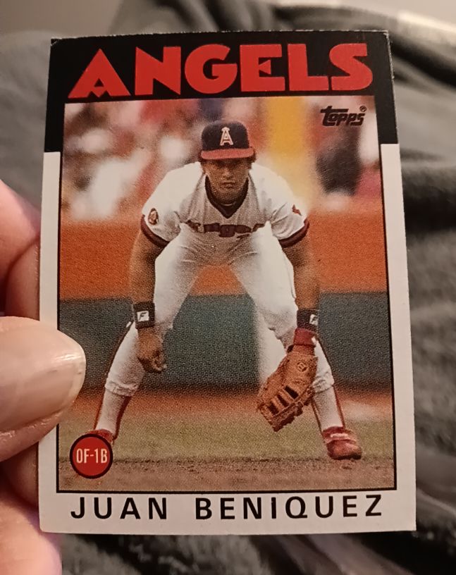 1986 Topps #325 Juan Beniquez — front