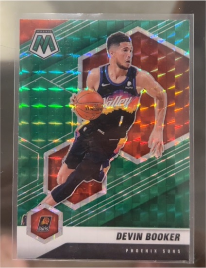 2020-21 Panini Mosaic #33 Devin Booker — front