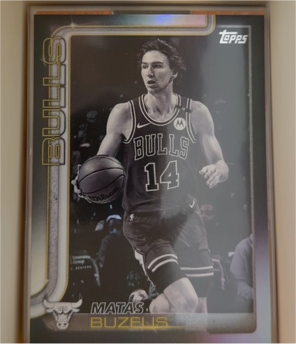 2025-26 Topps #37 Matas Buzelis Blackout — front