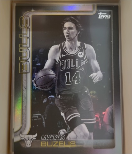 2025-26 Topps #37 Matas Buzelis Blackout — front