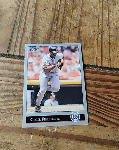 1992 Leaf #153 Cecil Fielder — front