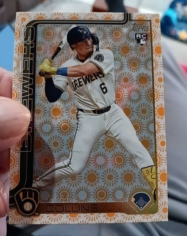 2025 Topps #657 Isaac Collins Holiday — front