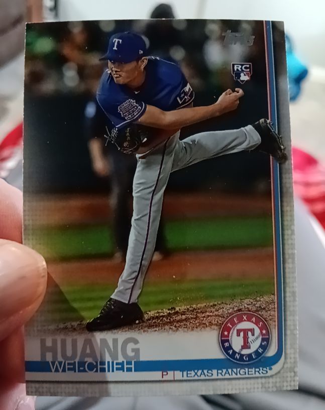 2019 Topps Update #US212 Wei-Chieh Huang — front