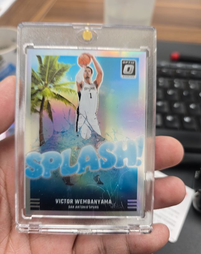 2024-25 Panini Donruss Optic #4 Victor Wembanyama Splash! — front