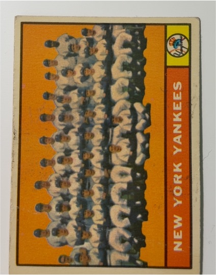 1961 Topps #228 New York Yankees Team — front