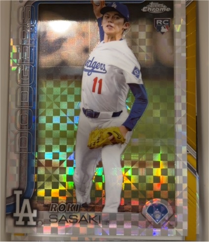 2025 Topps Chrome #217 Roki Sasaki — front