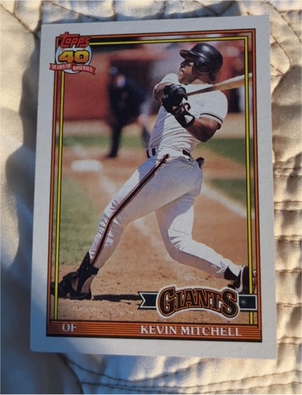 1991 Topps #40 Kevin Mitchell — front