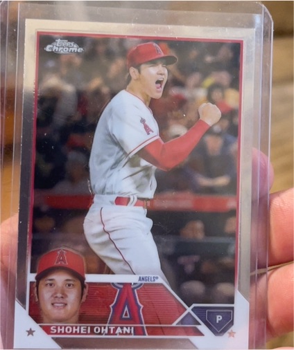 2023 Topps Chrome #17 Shohei Ohtani — front